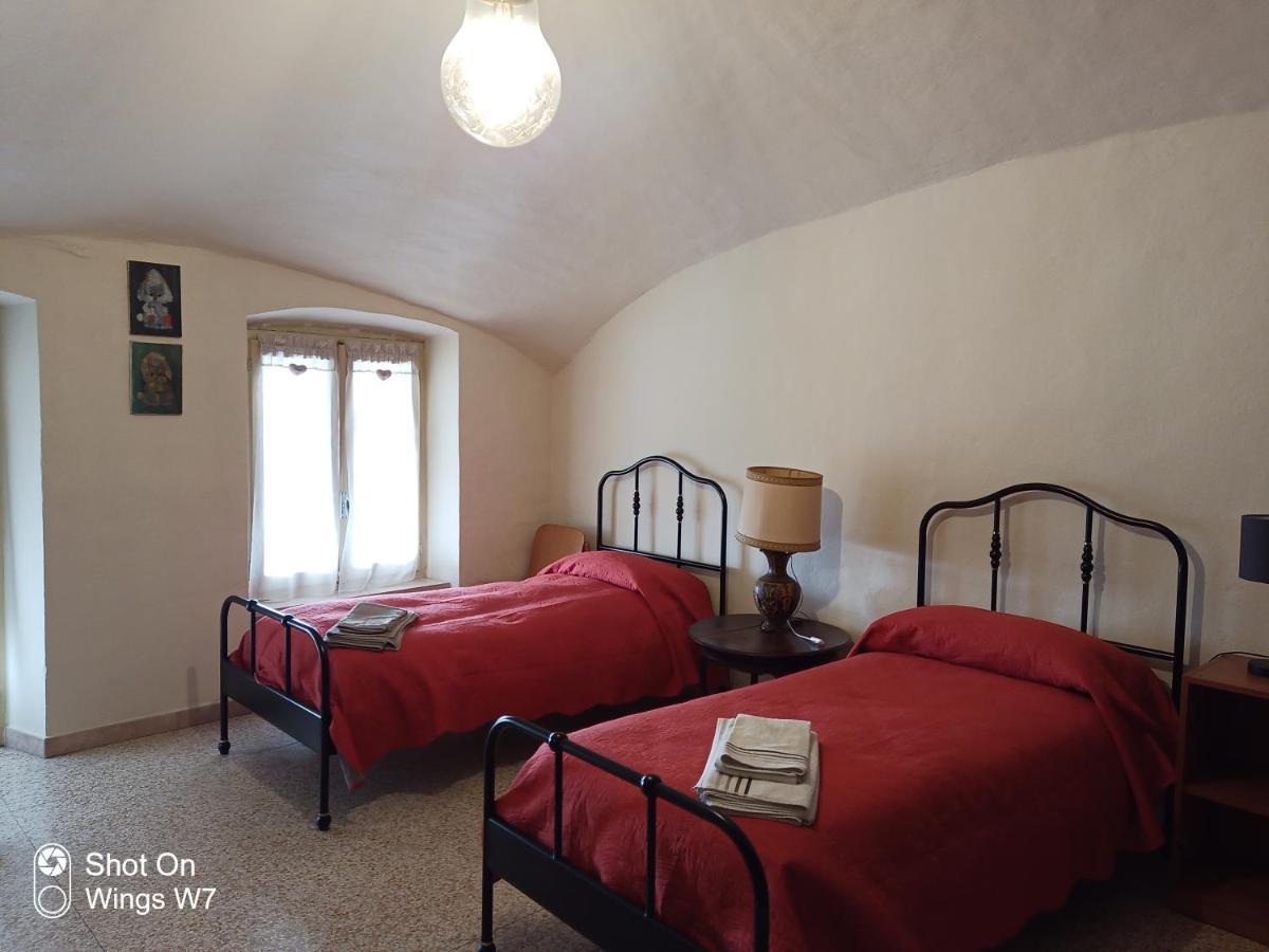 Beb Infamiglia Bed & Breakfast Cascinette Exterior photo